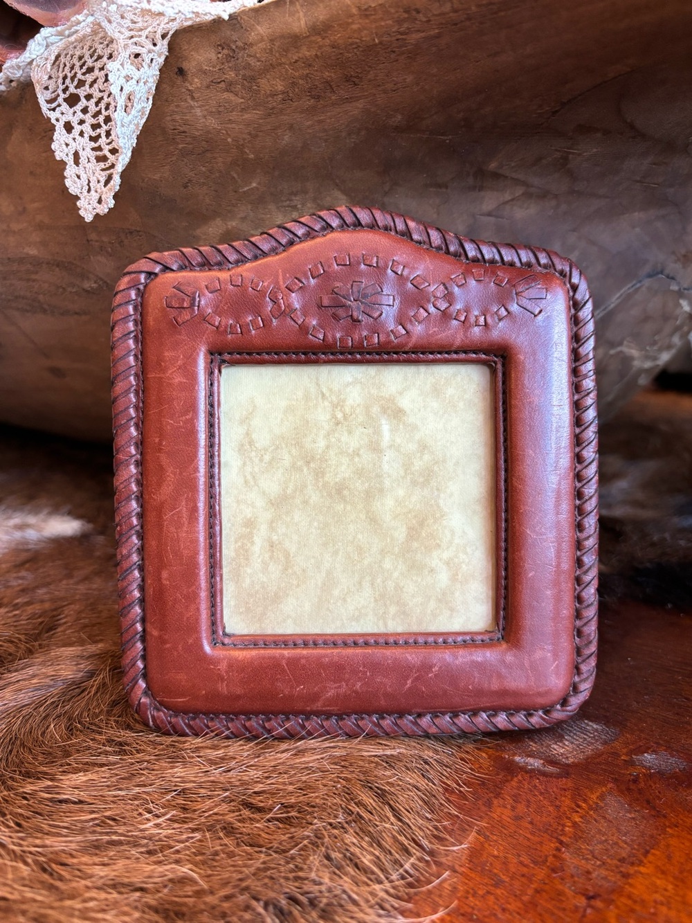 Brighton Leather Frame